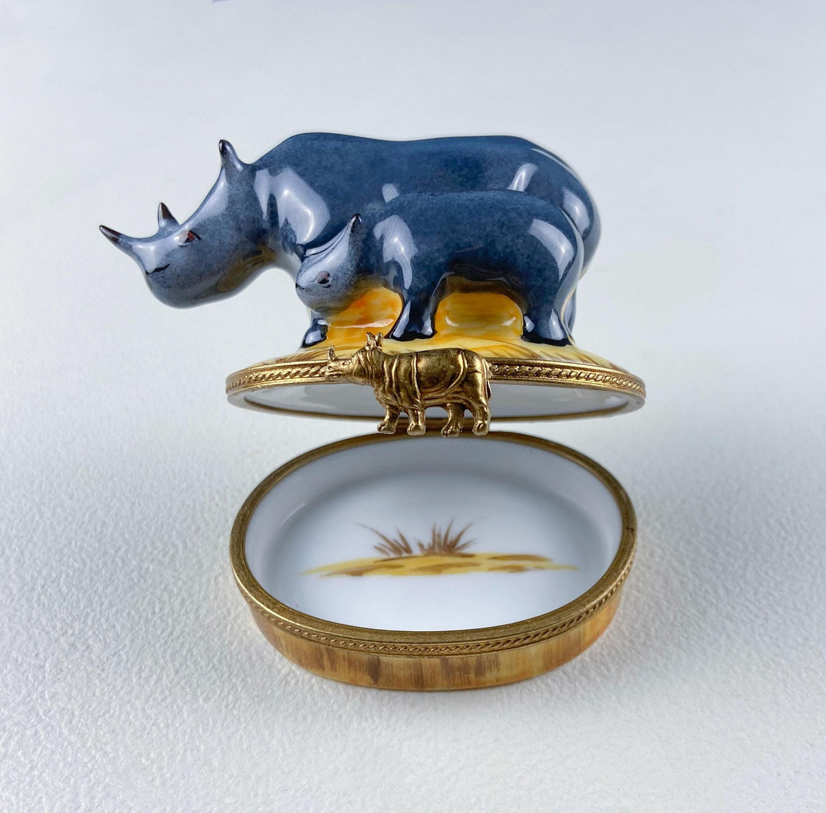 Mom and Baby Elephants Vintage Retired Limoges Miniature Box. Collectible Porcelain & Brass Trinket Ring Pill Box. African Safari Design.