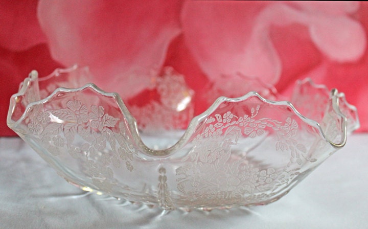 Vintage Depression Glass Bowl, Cabinet Display, Ruffled Edge