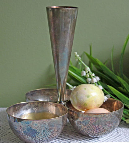 Silver Plated Cluster of Three Serving  Bowls with Vase in Center - by Mesa, Italy