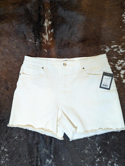 Redy White Denim Shorts – Classic Style, Everyday Comfort