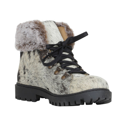 Turbulent Boots