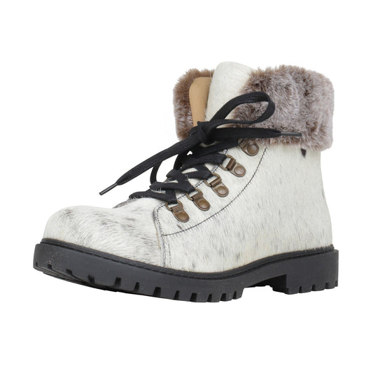 Turbulent Boots