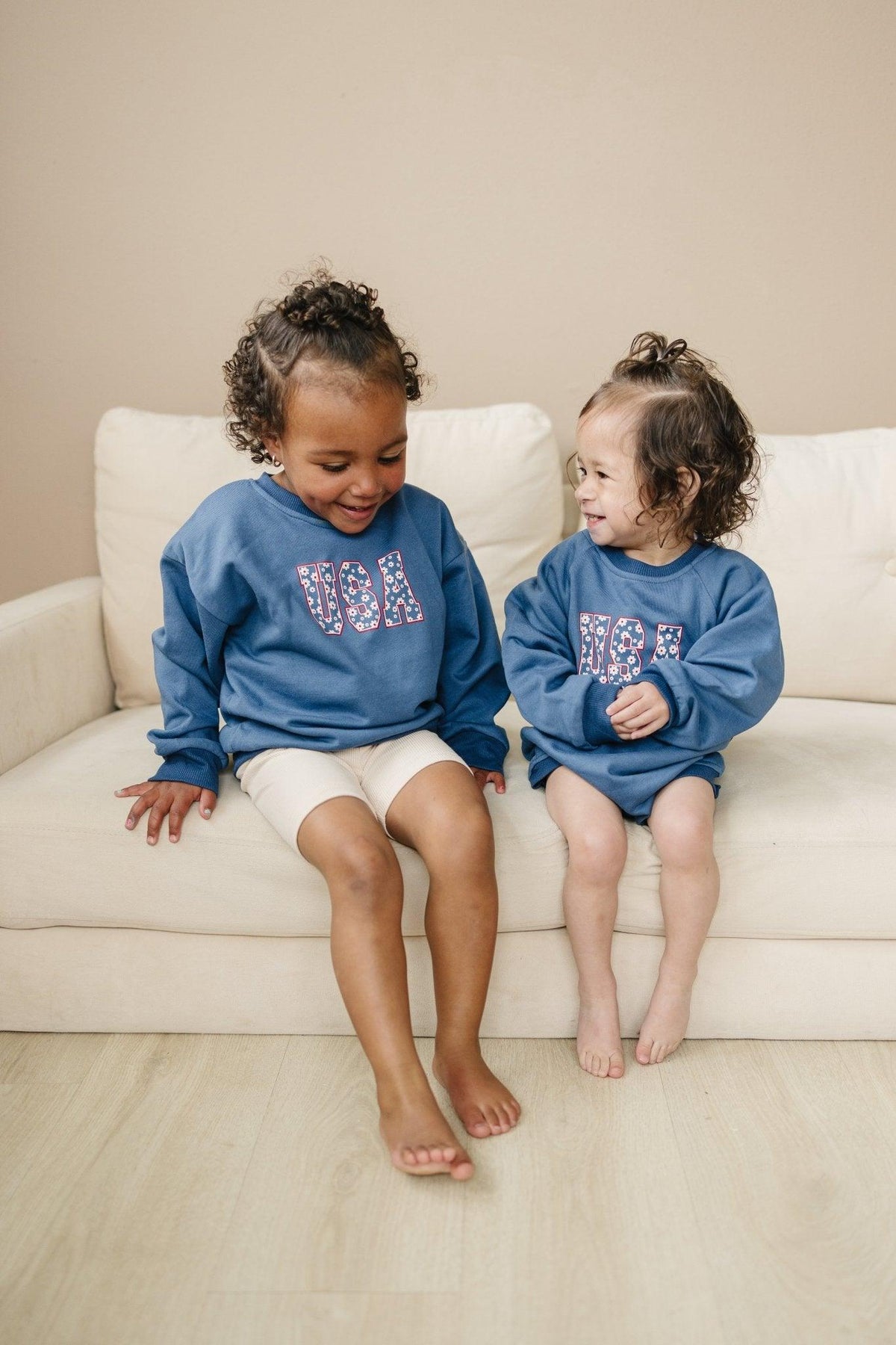 USA Daisy Crewneck Sweatshirt